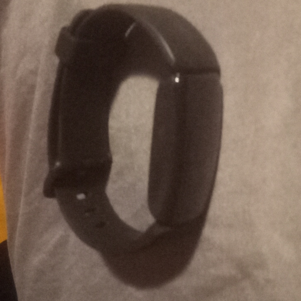 Fit bit smart watch - Picture 2 of 3